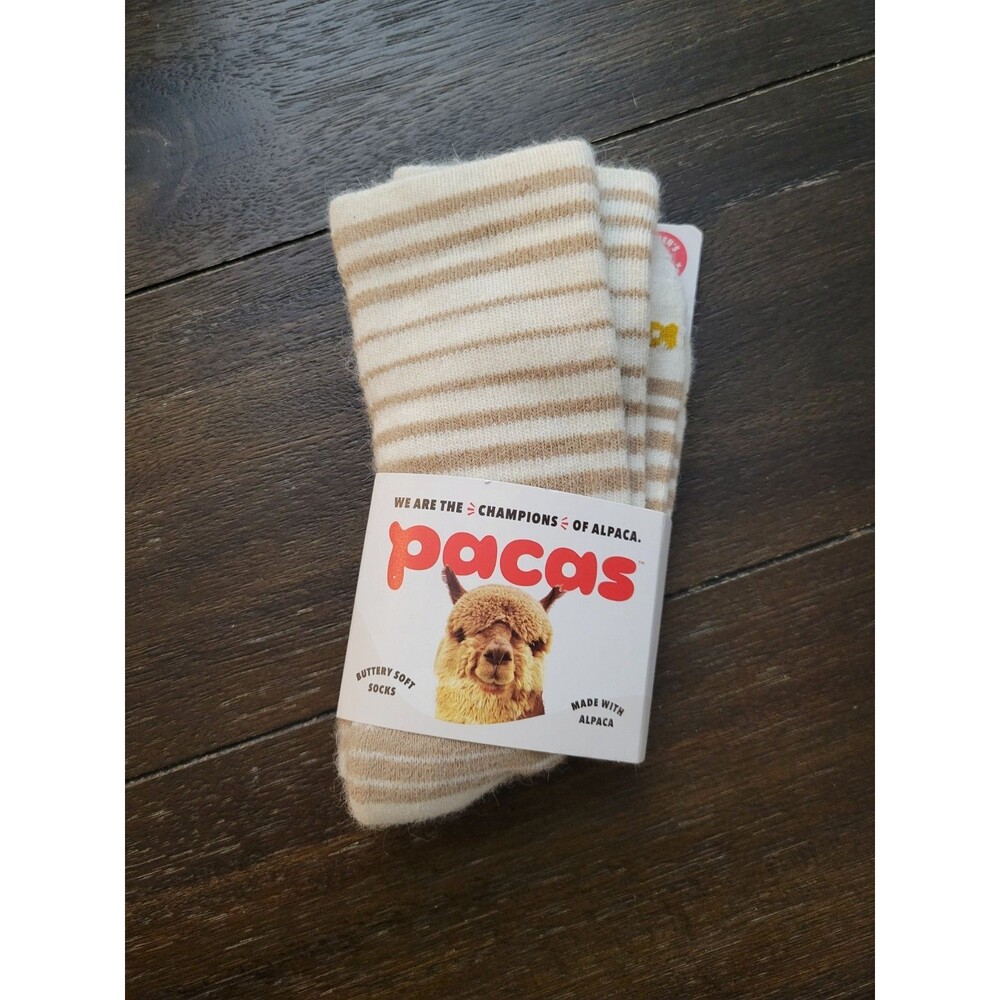 NEW Pacas Womens Crew Socks Size M/L Buttery Soft Alpaca